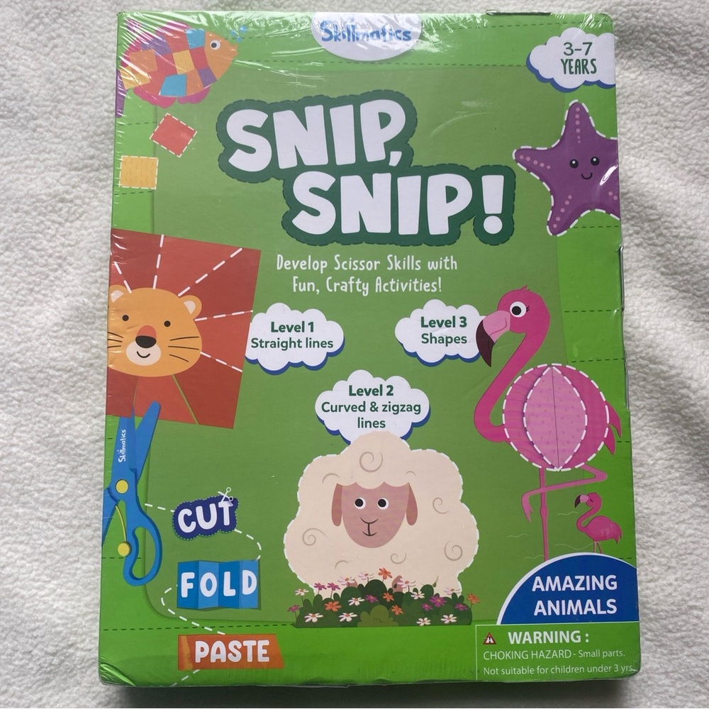 Snip Snip! Amazing Animals Scissor Skills Activity - Green